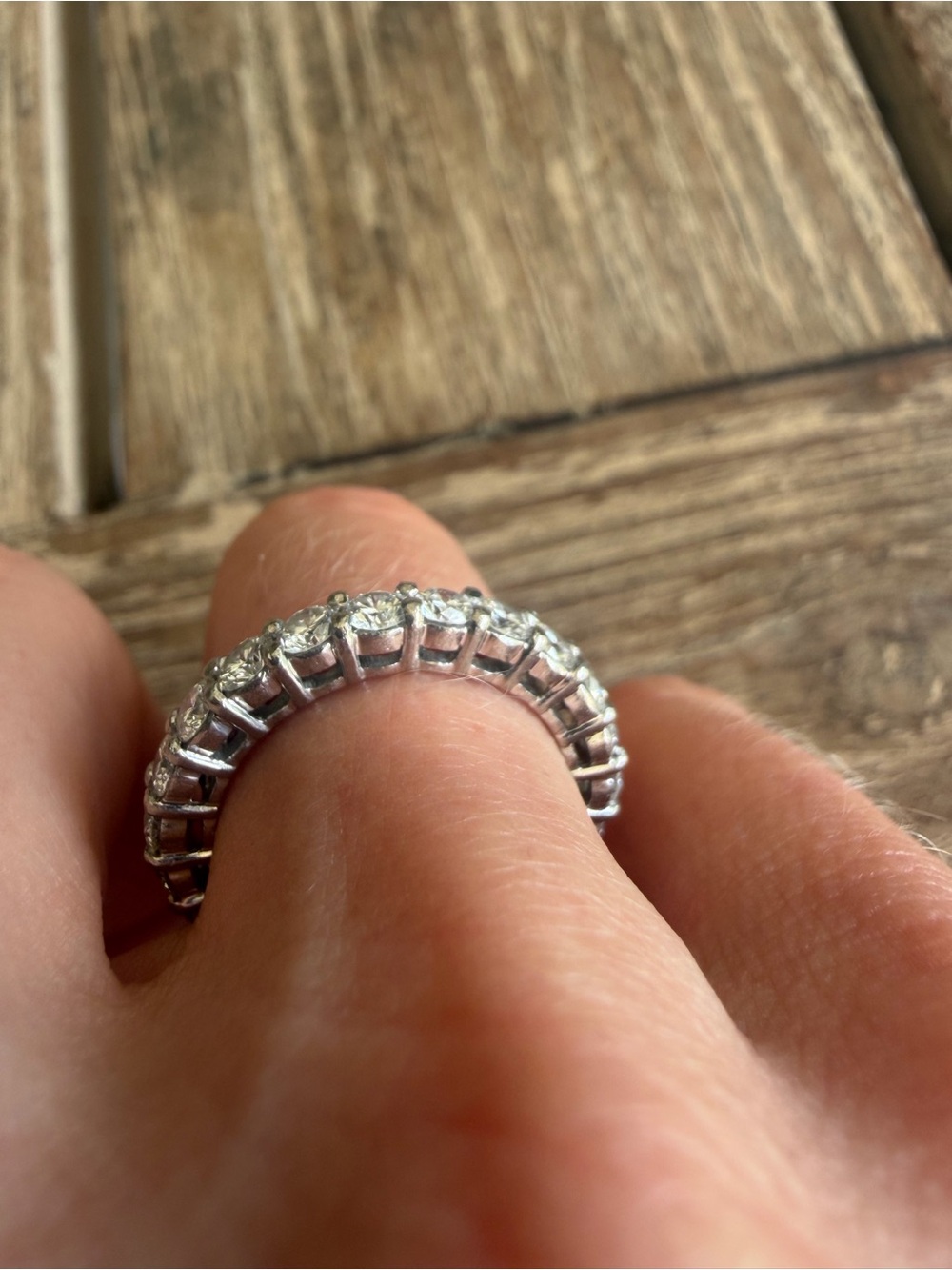 14 carat, white gold eternity ring, natural diamonds, 2 carats - Picture 2 of 6